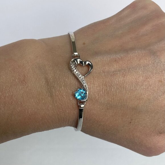 Sterling Silver 925 Prong Set Blue Topaz Heart Oval Hinged Bangle Bracelet 7" - Picture 1 of 16